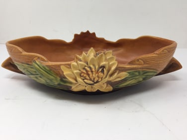 Roseville Water Lily Bowl