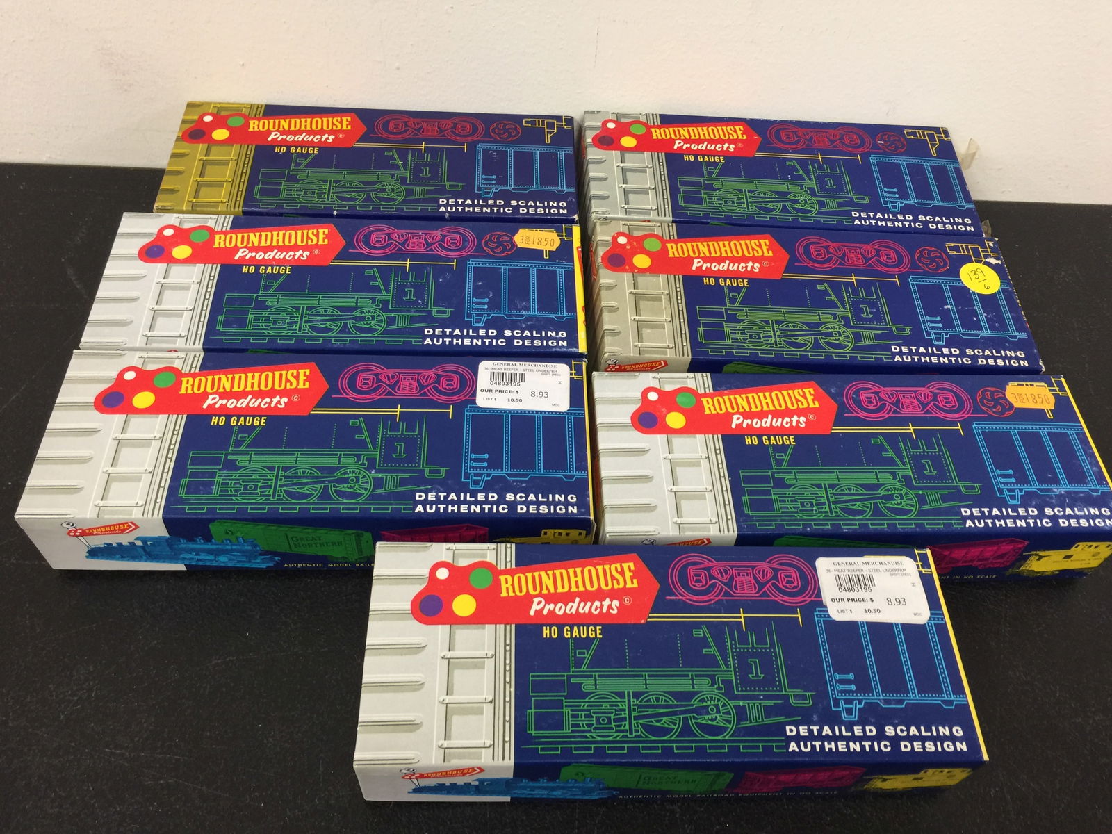 7 Roundhouse Products Train Models (1 of 4)