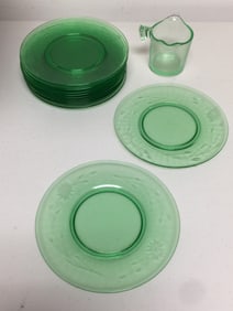 (15) Uranium Glass