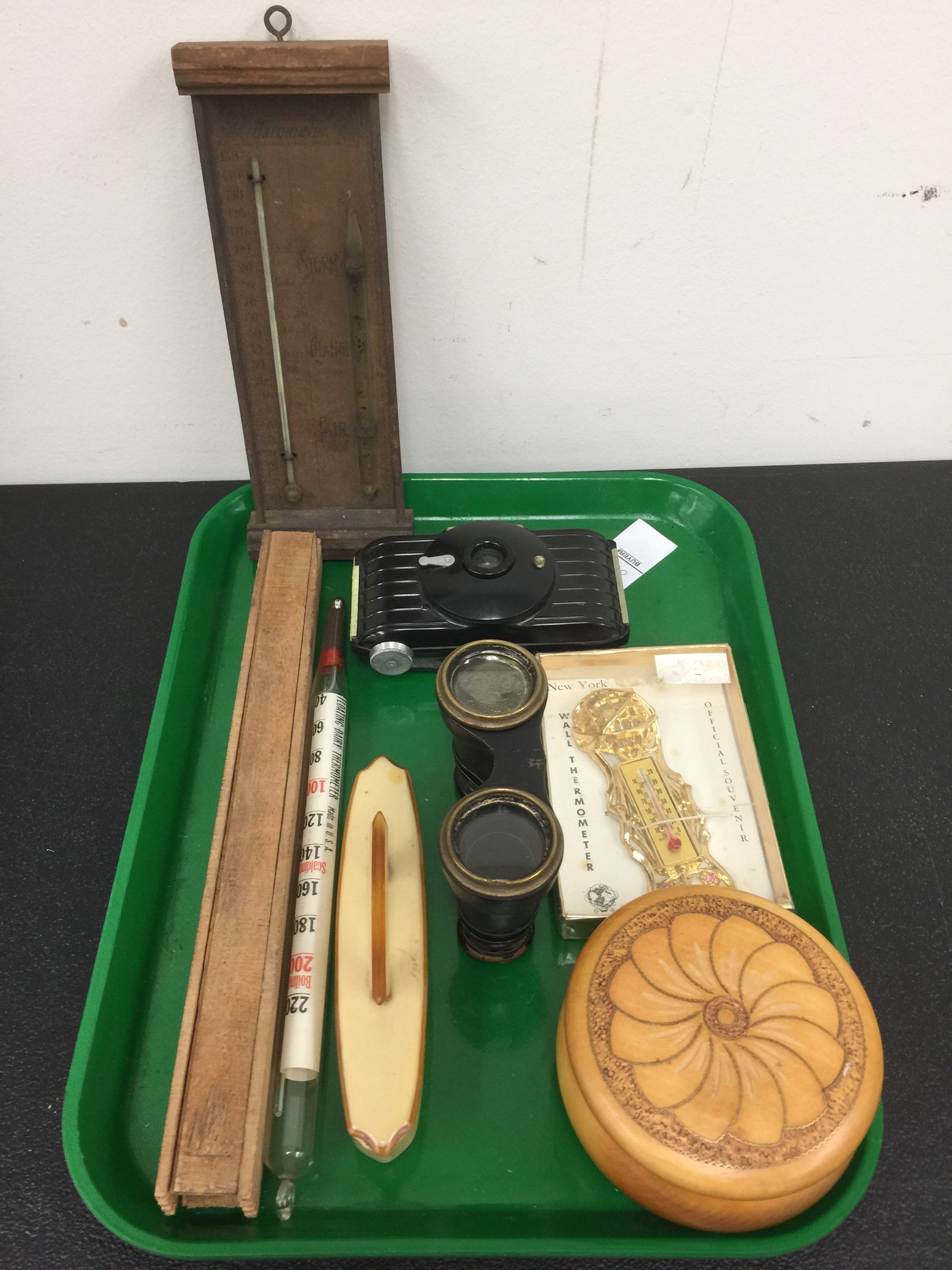 Mixed Lot: adv thermometer, opera glasses plus.