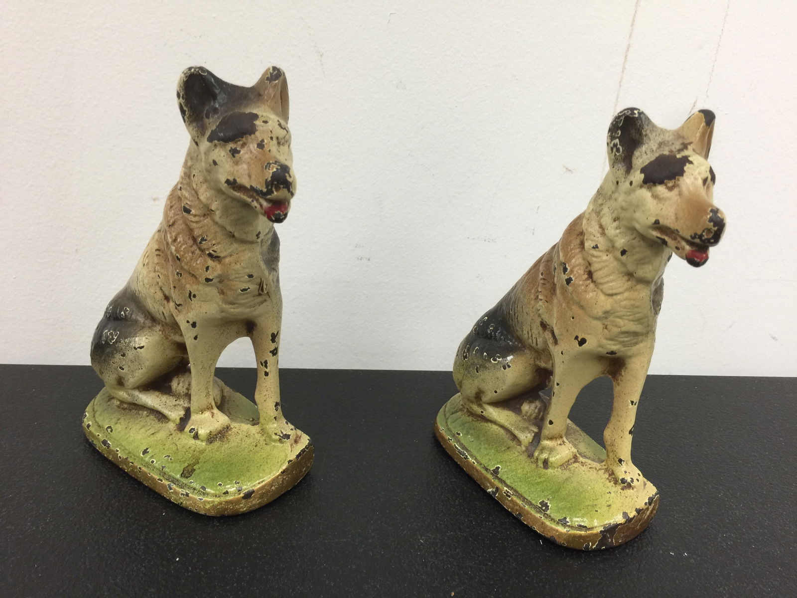 Cast Iron German Shepherd Bookends (1 of 4)
