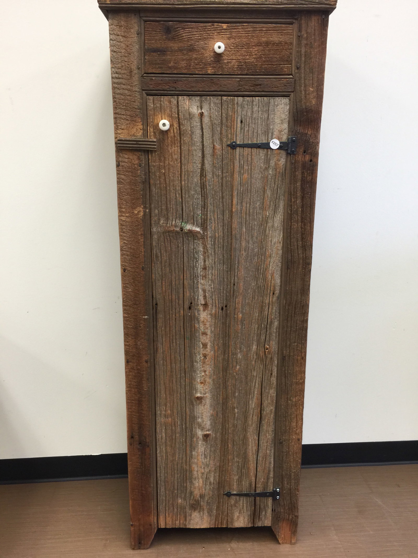 Chimney Cupboard: 21"x13"64".