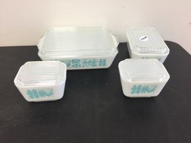 4 Pcs Pyrex Butterprint