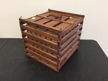 Humpty Dumpty Egg Crate