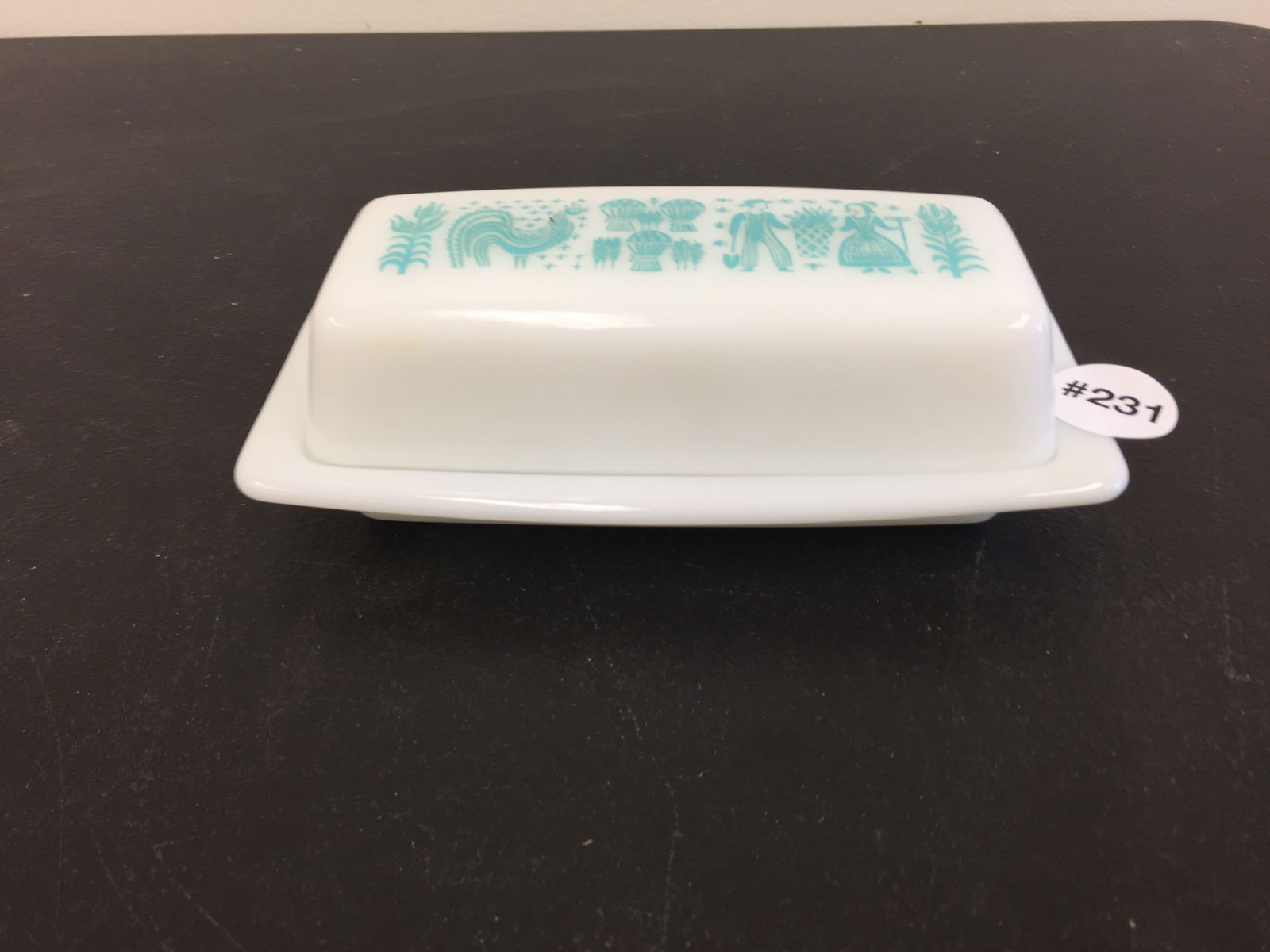 Pyrex Butterprint Butter Dish (1 of 3)