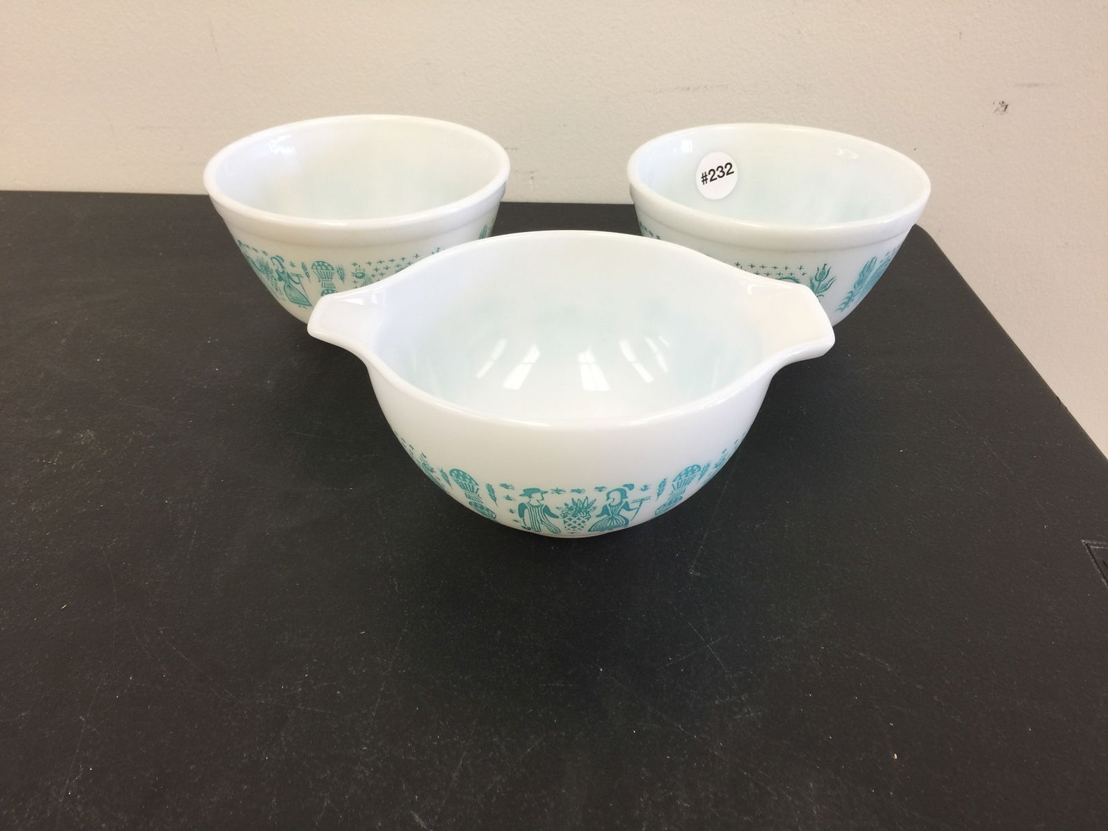 3 Pyrex Butterprint Pcs (1 of 3)