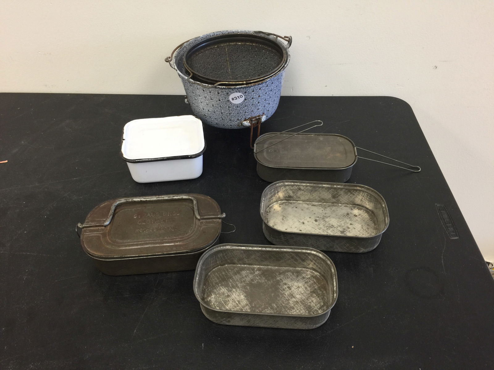 Agate & Tinware: Includes an antique collapsible tin lunch box, 6" agate strainer.