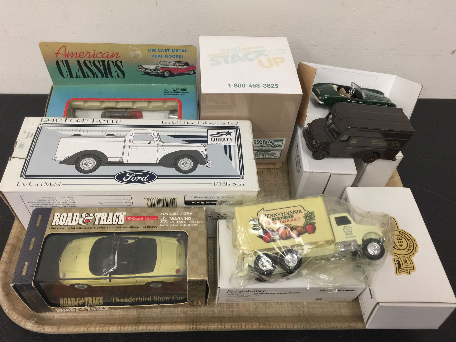 Grouping of Diecast Vehicles (1 of 4)