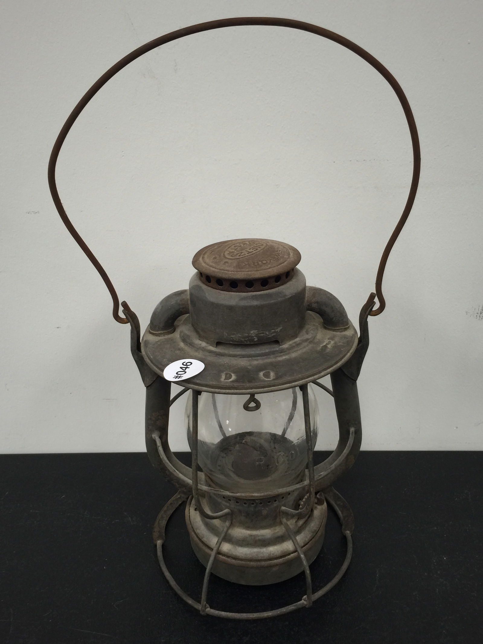 Dietz Vesta Lantern (1 of 4)