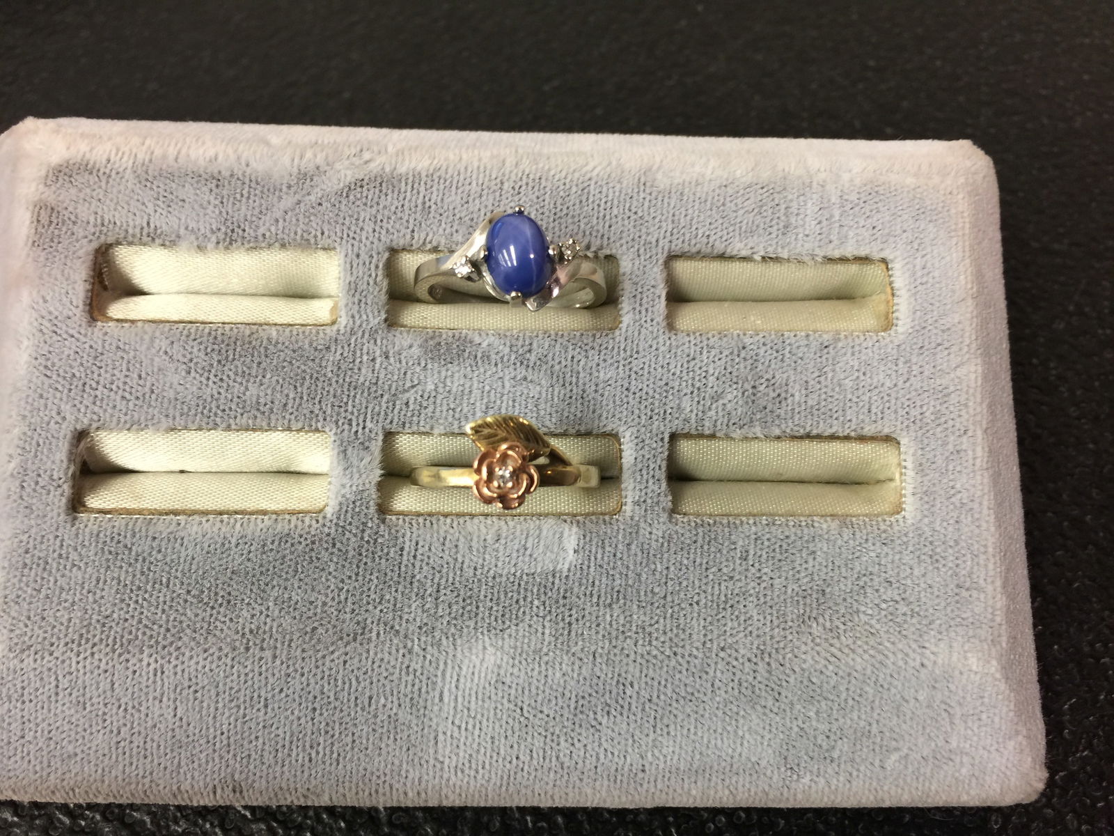 (2) 10k Gold Rings (1 of 5)