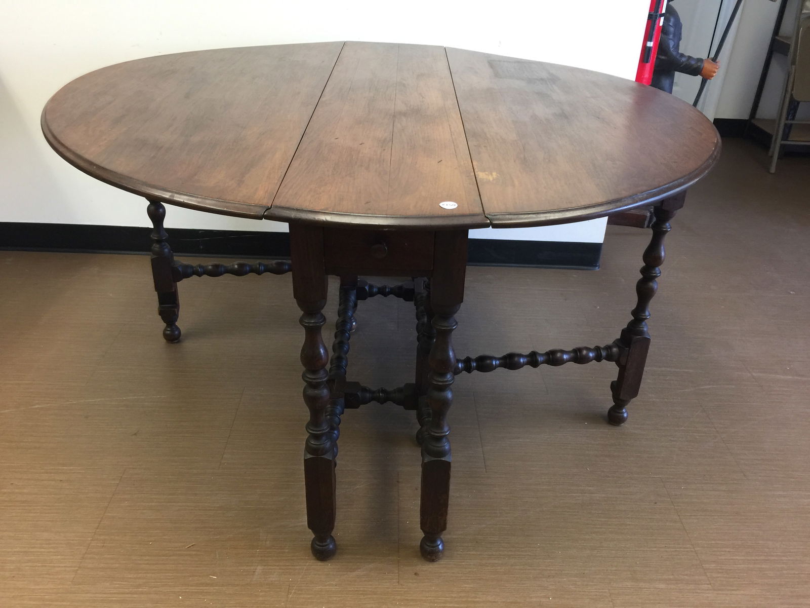 Antique Gateleg Table (1 of 5)