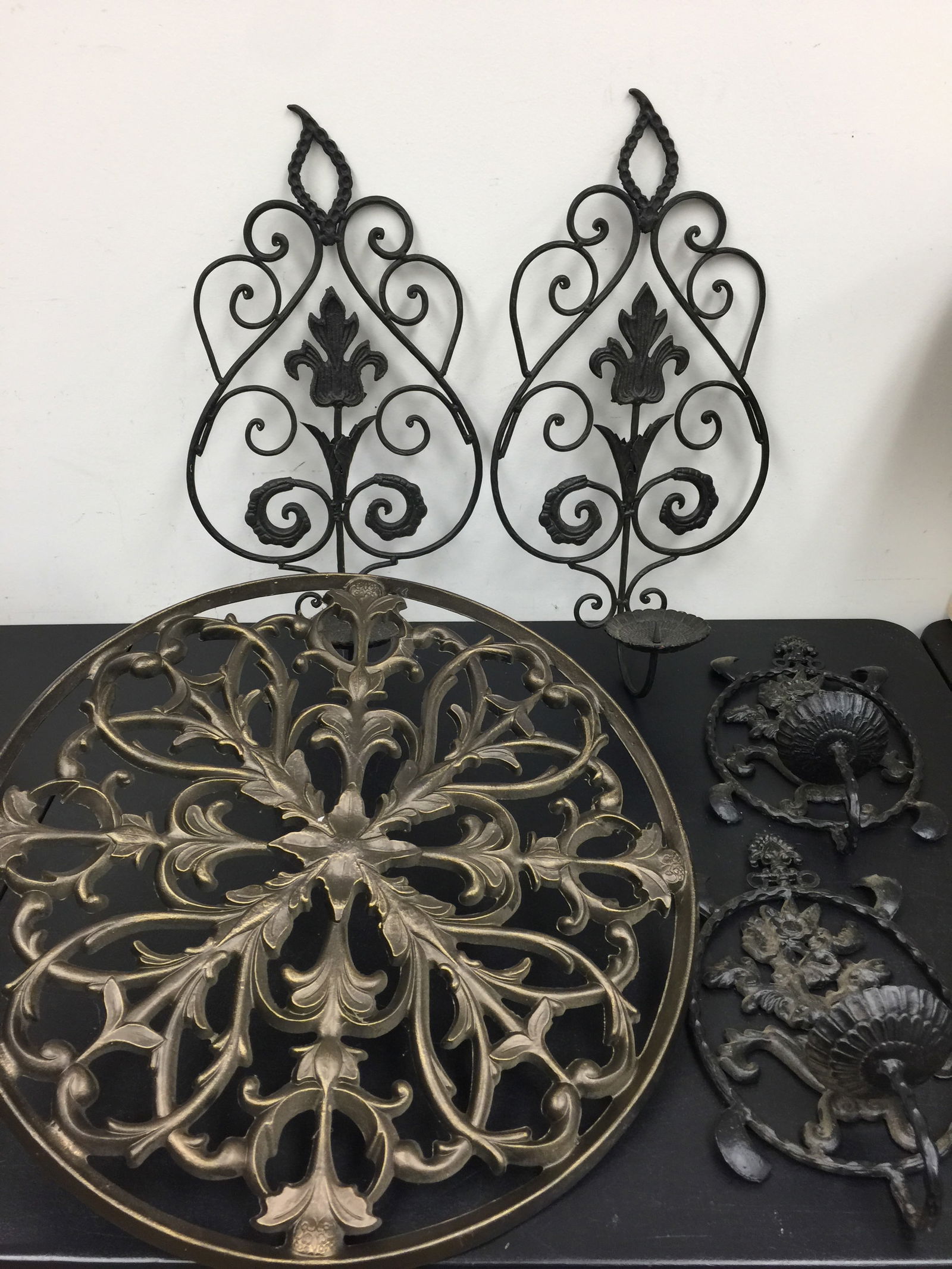 Lot Wrought Iron Pcs: various contemporary wrought iron pieces and mixed metal pieces.