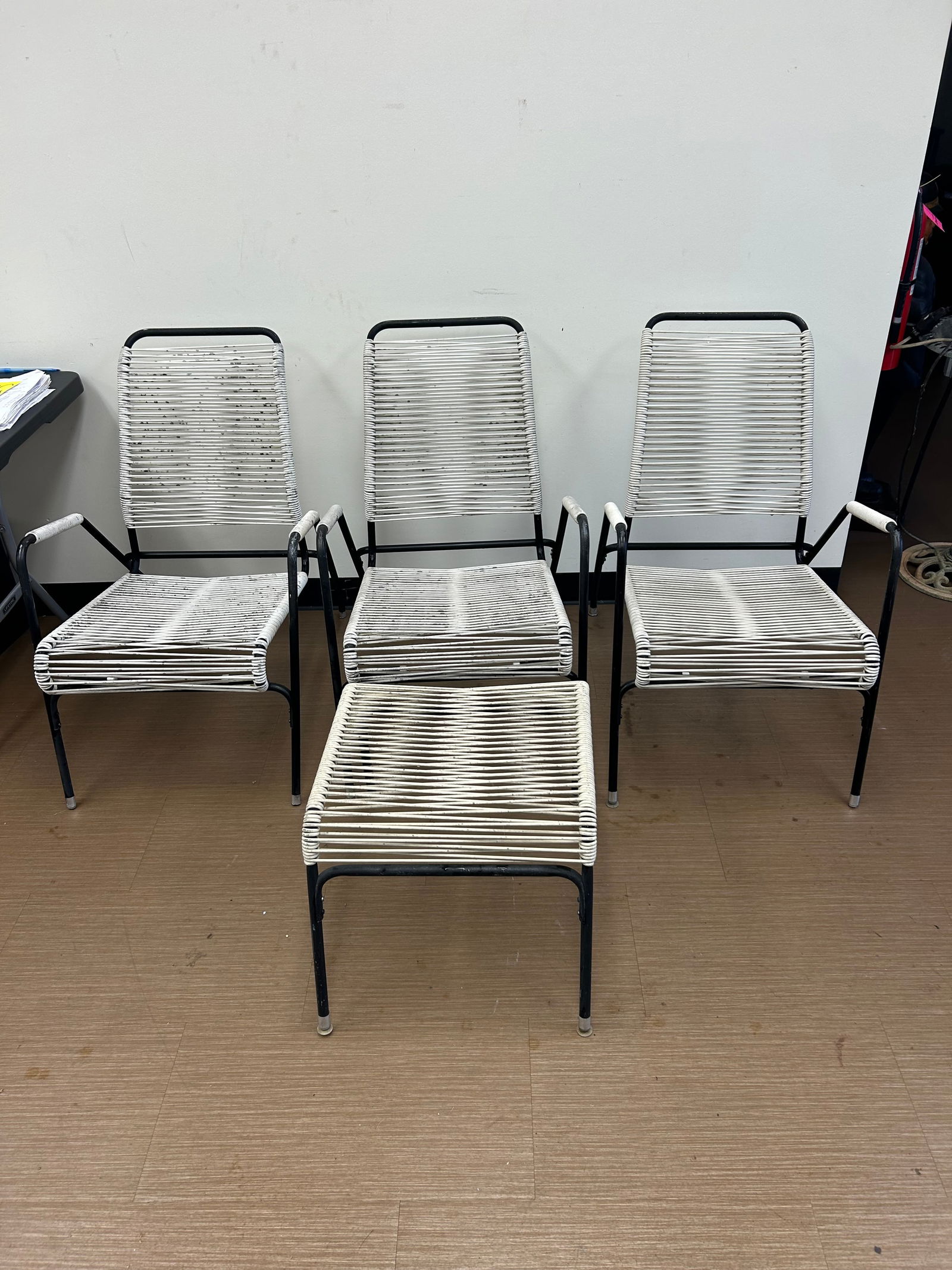 4 Pieces  MCM Surf Line Patio Set (1 of 12)