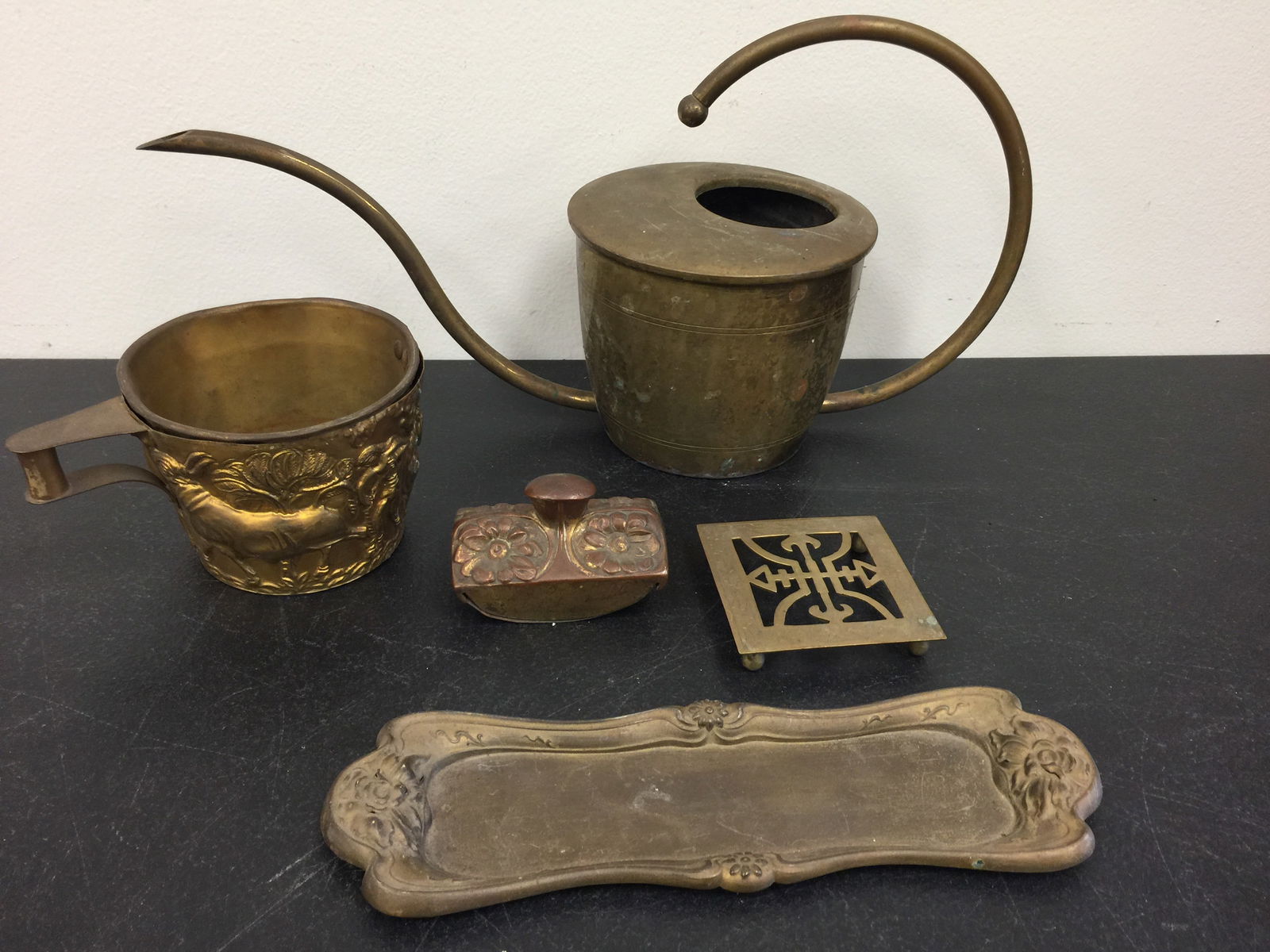 Brass Lot: Includes vintage 15" watering can, desk pcs and more.