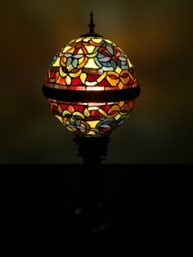 Stained Glass Globe Lamp