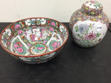 2 Pcs Chinese Ceramics