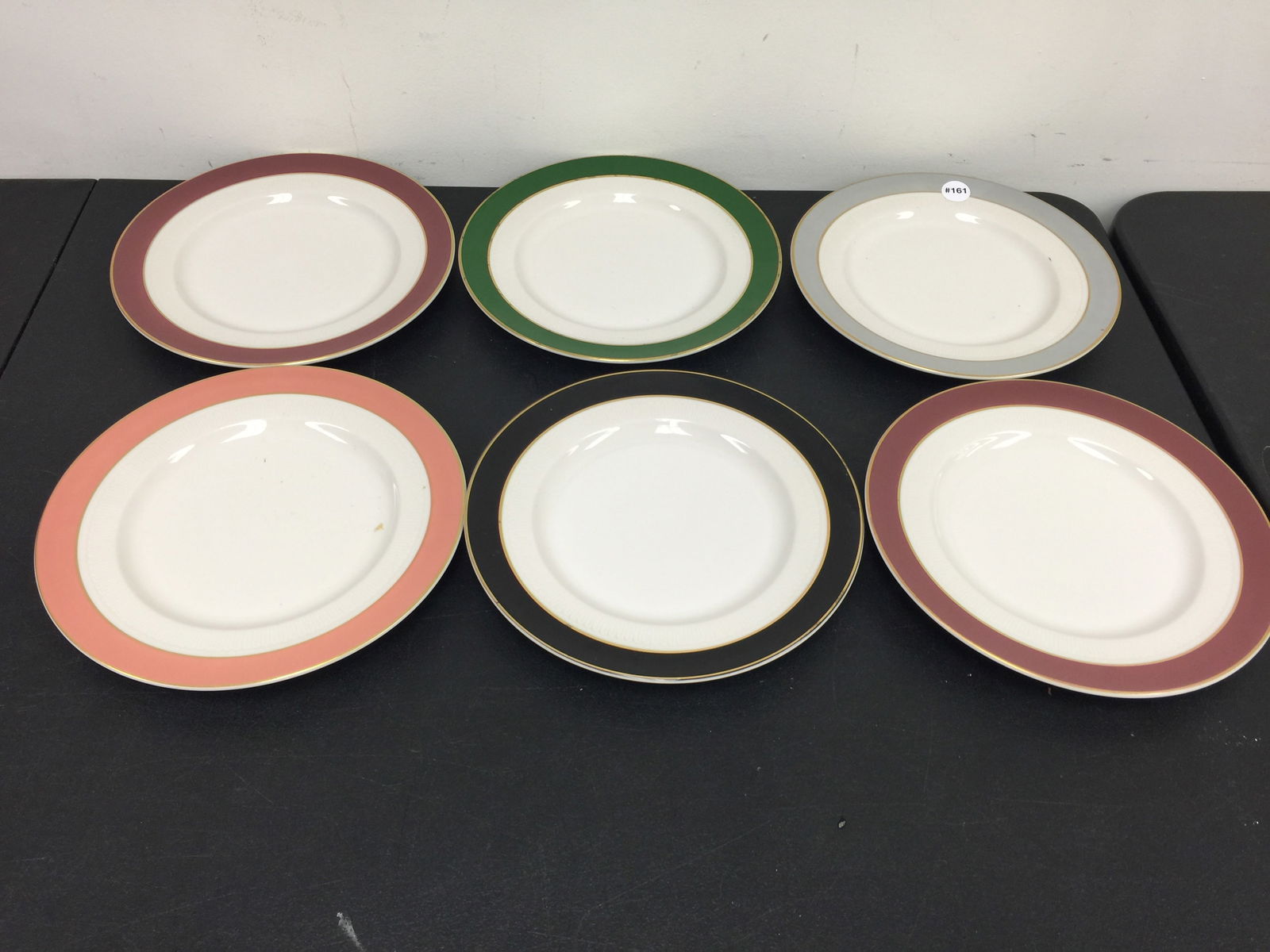 6 Syracuse China Dinner Plates: 10.5" round.