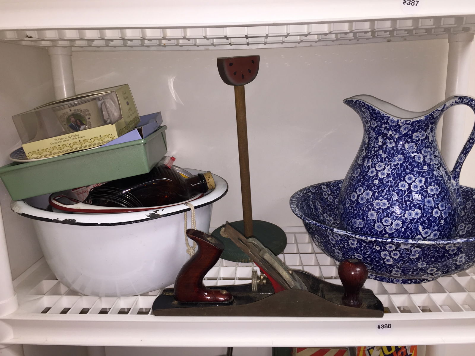 Enamelware Plus (1 of 3)