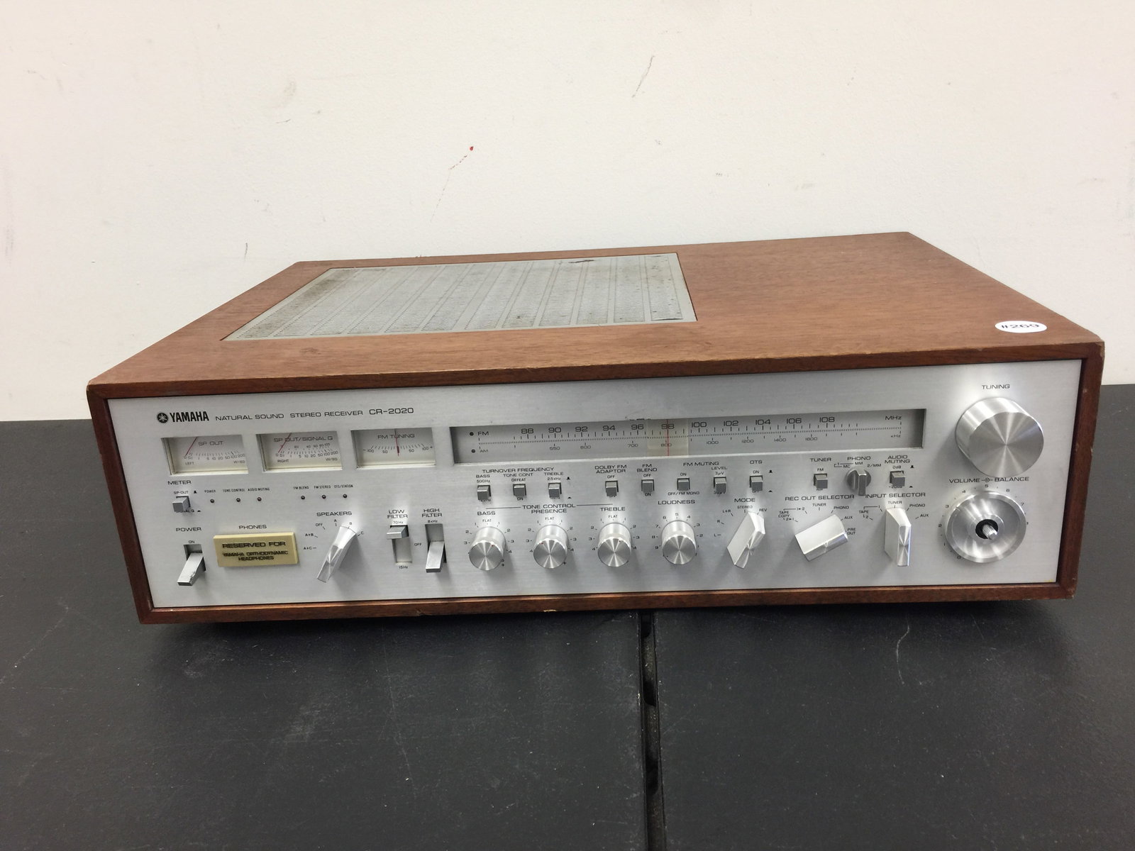 Yamaha CA-2020 Receiver (1 of 10)