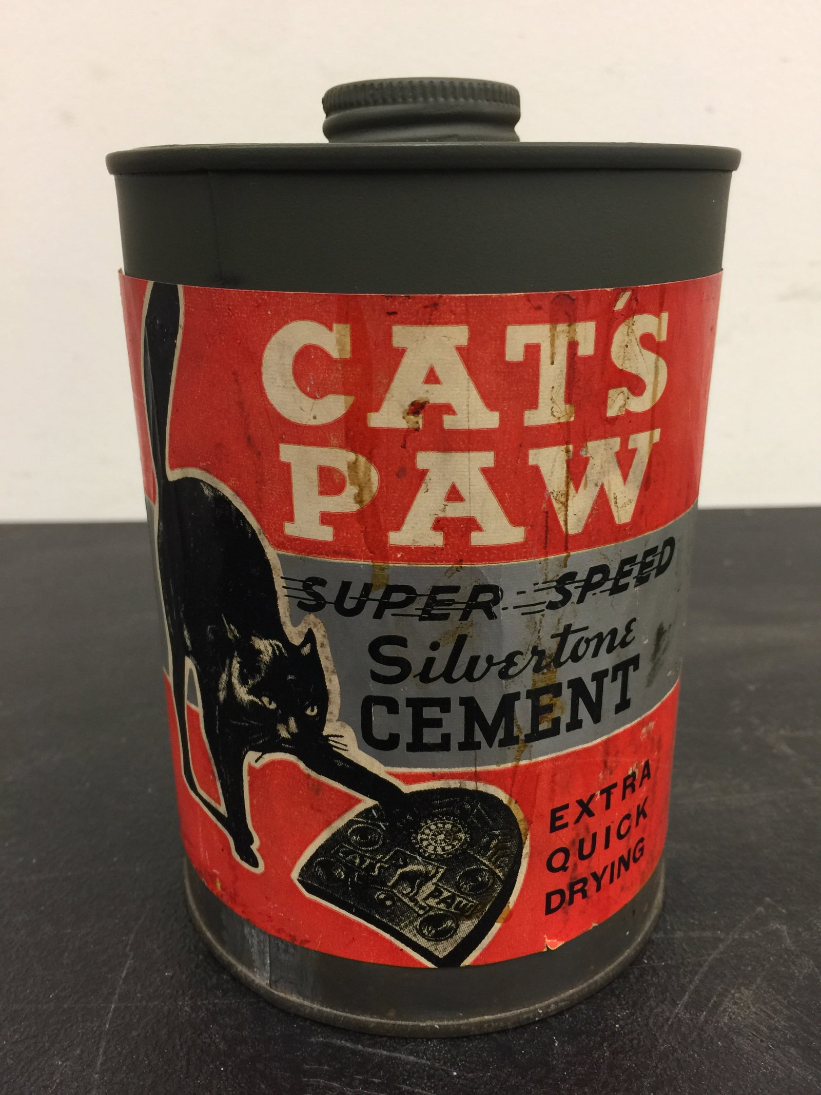 Vintage Ctas Paw Tin: 6" x 4".
