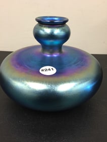 Durand Iridescent Vessel