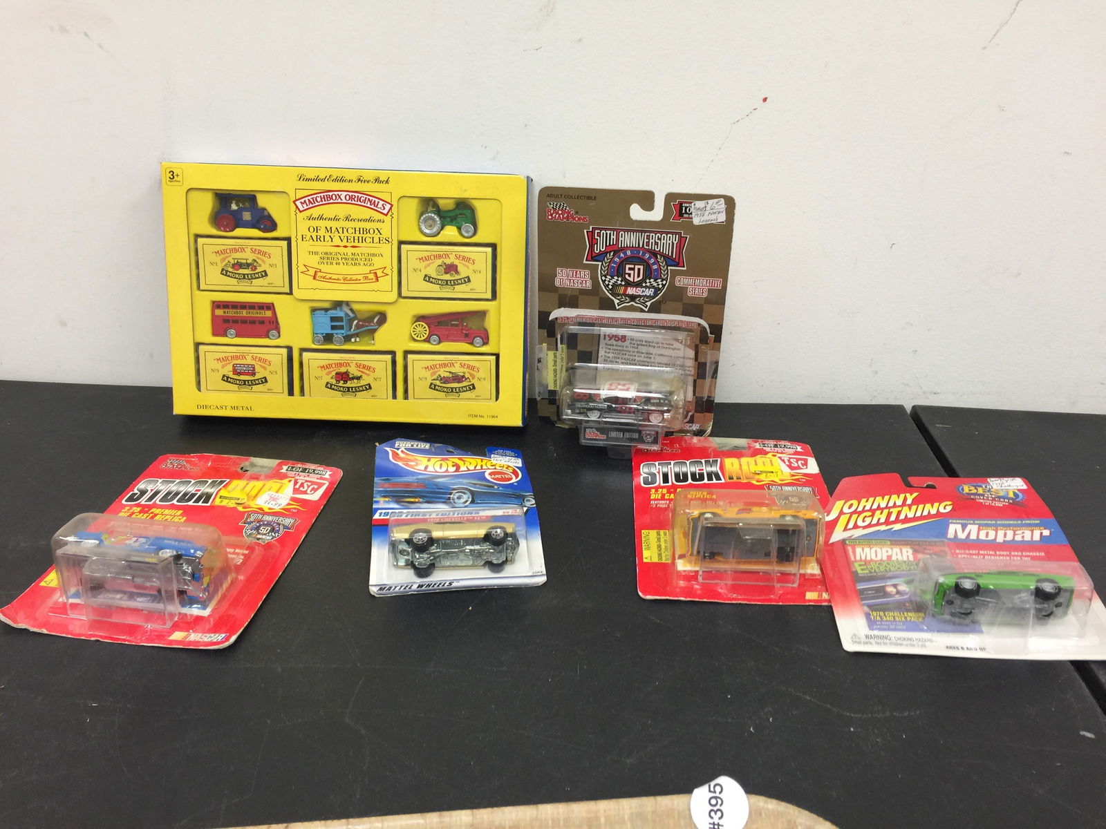 Diecast Vehicles: nib, hotwheels, matchbox, plus.