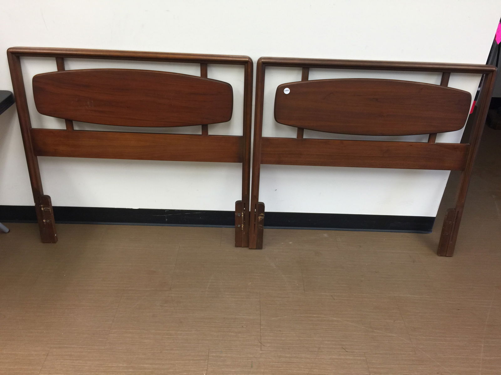 Pair of MCM Lane Rhythm Beds (1 of 5)