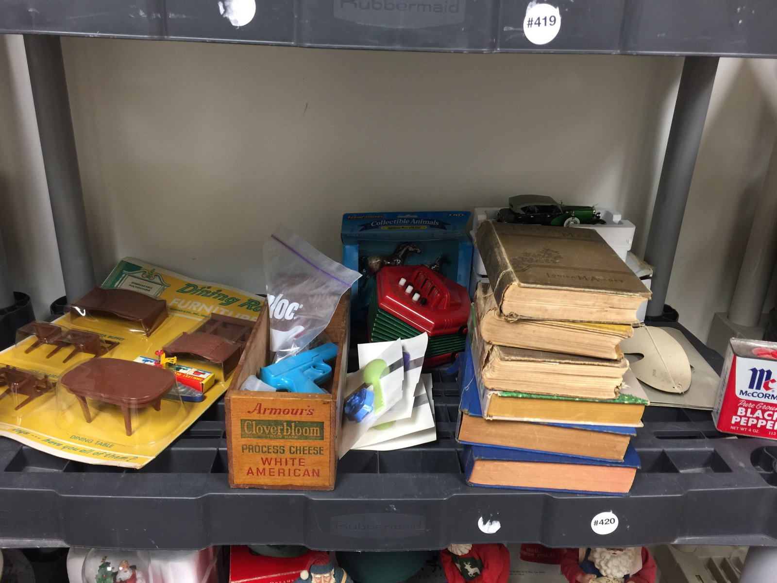 Mixed Lot: vintage books, toys and more.