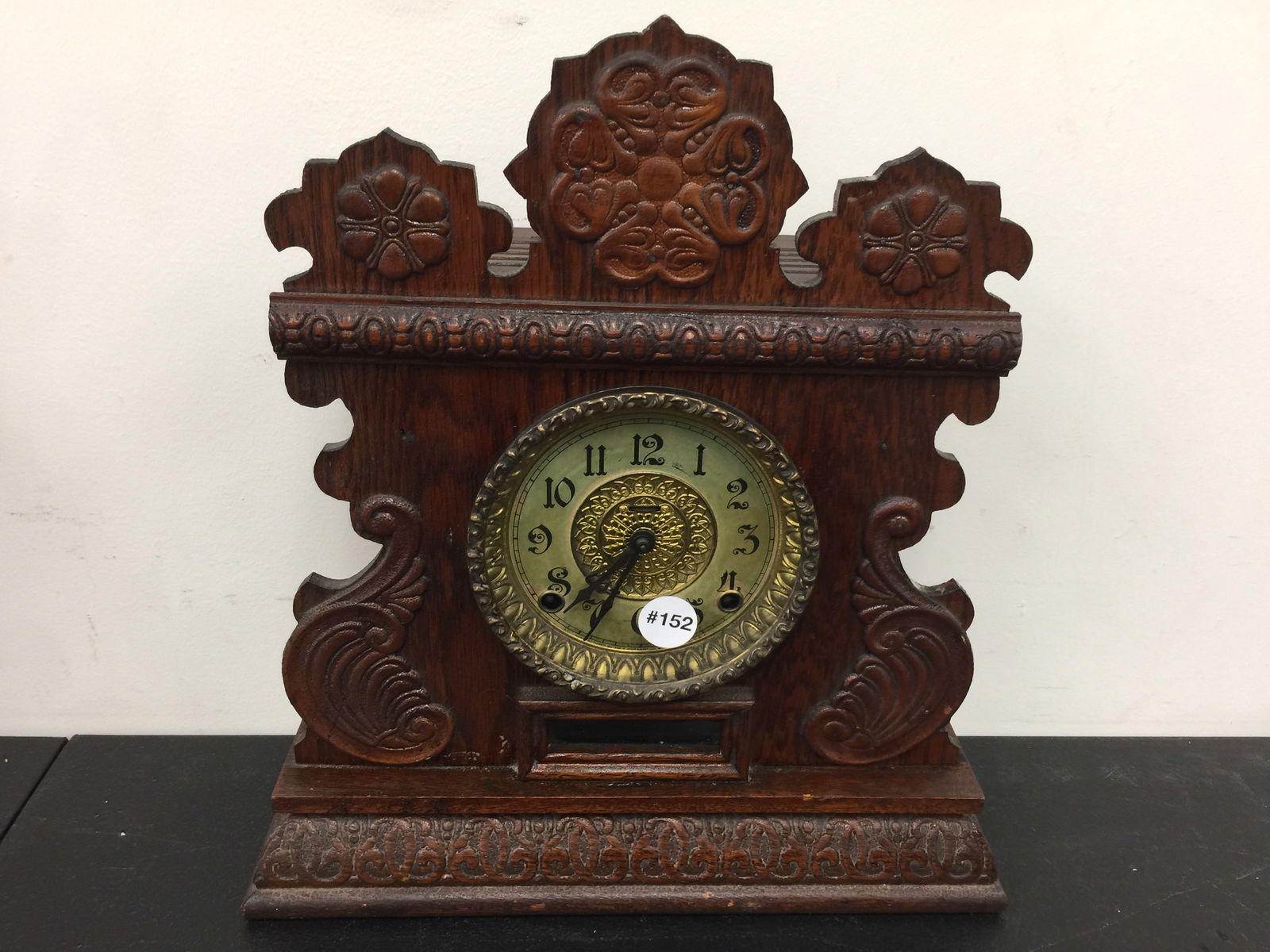 Ingraham Carved Mantle Clock (1 of 4)