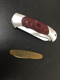 2 Pocket Knives