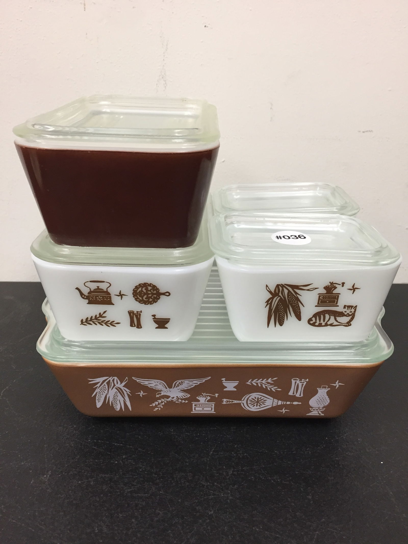 6 Pcs Pyrex Early American Refrigerator Dishes (1 of 3)