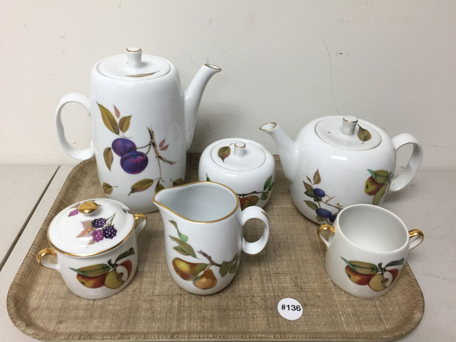 6 Pcs Royal Worcester Evesham (1 of 3)