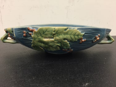 Roseville Bushberry Console Bowl