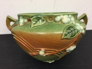 Roseville Snowberry Hanging Planter