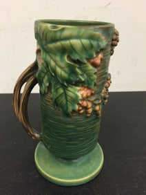 Roseville Bushberry Vase