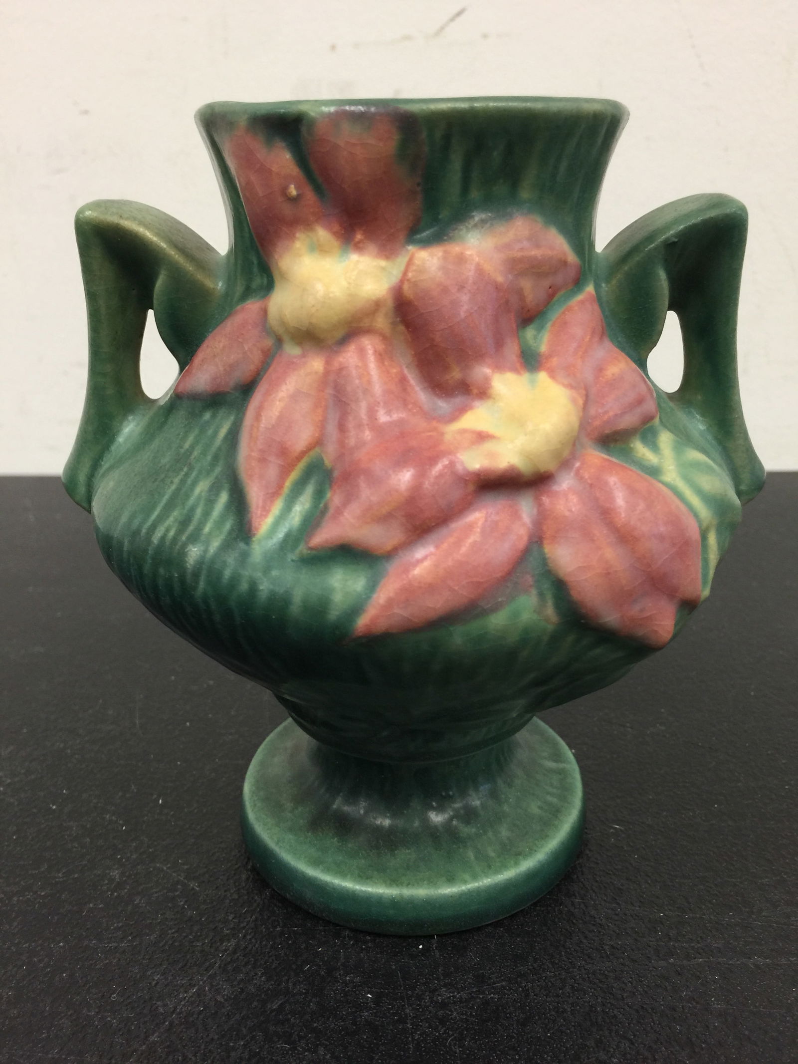 Roseville Clematis Vase (1 of 4)