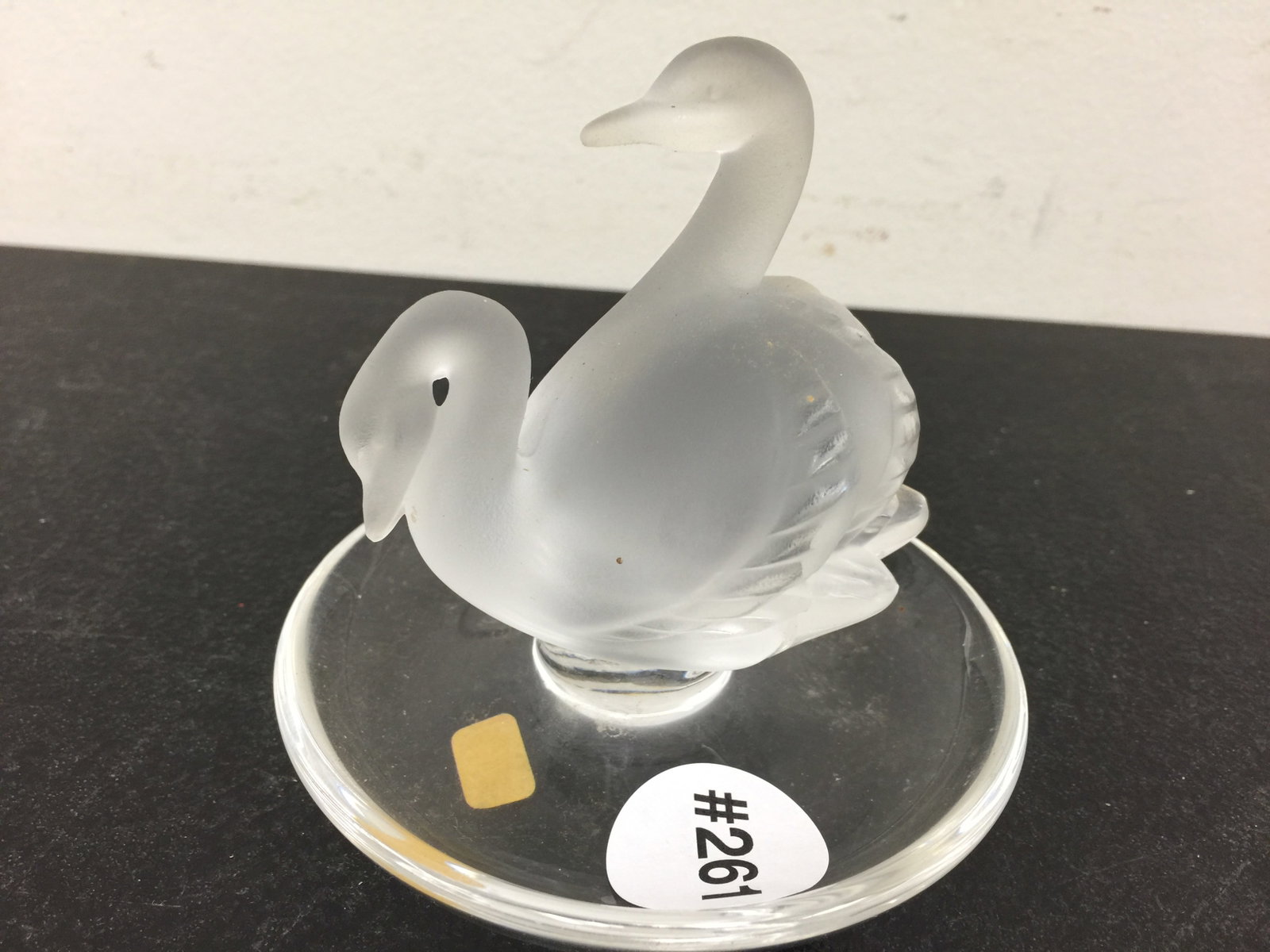 Lalique Deux Cygnes Trinket Dish: Two swans. 4" W.