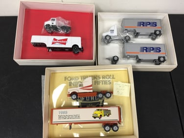Winross Trucks (3)
