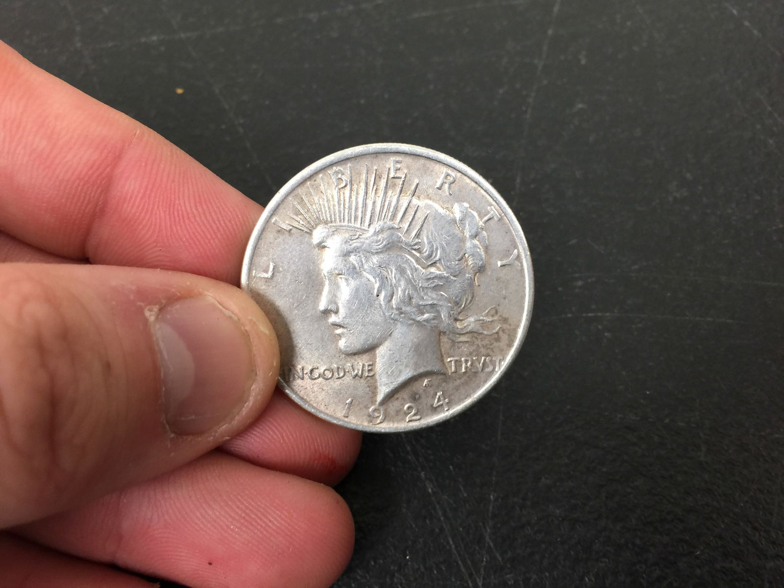 1924 US Peace Silver Dollar (1 of 2)