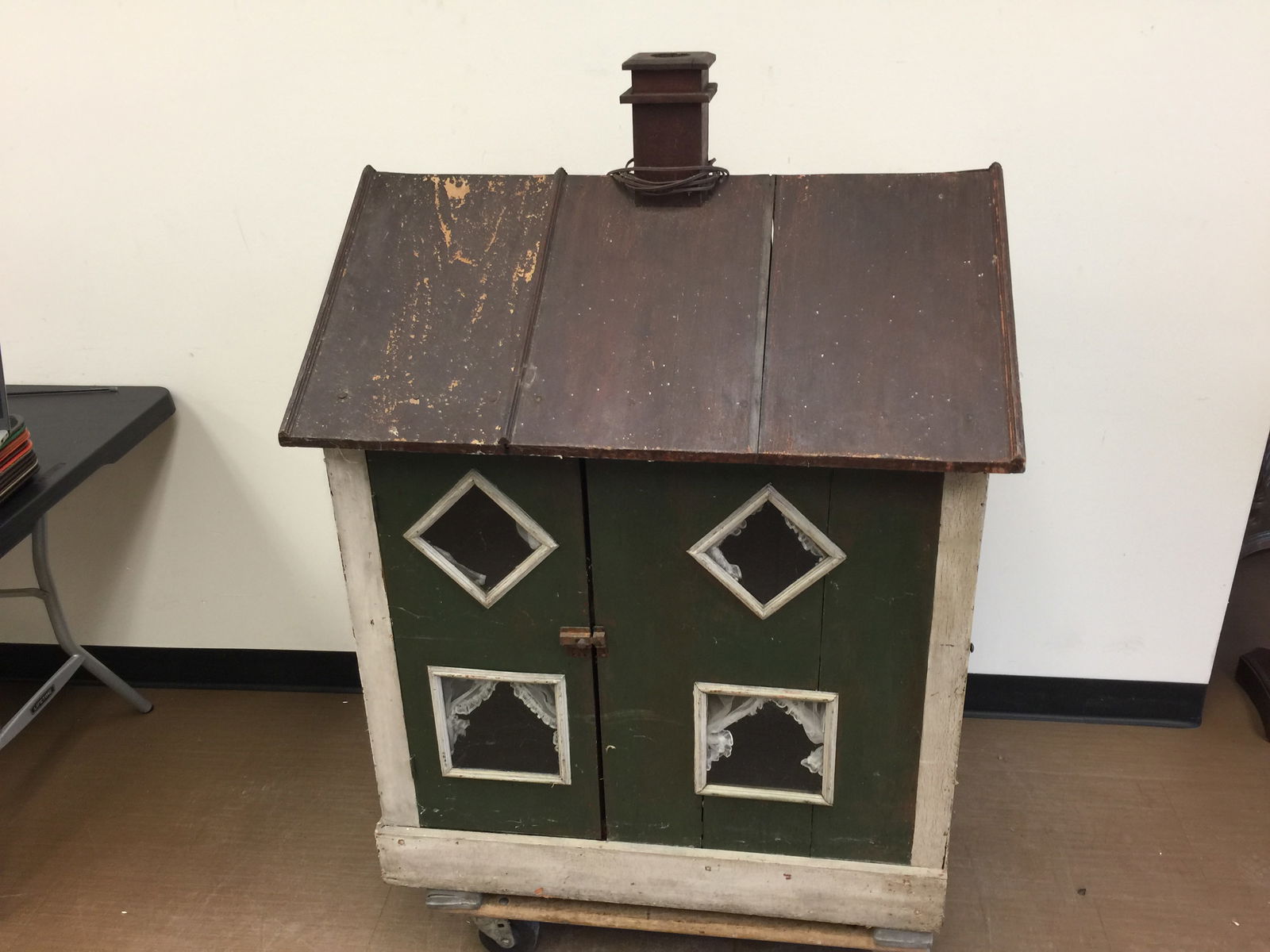 Antique Victorian Dollhouse: Original paint. 35" x 30" x 47".