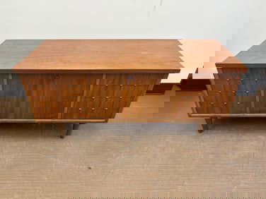 Lane MCM Cedar Chest