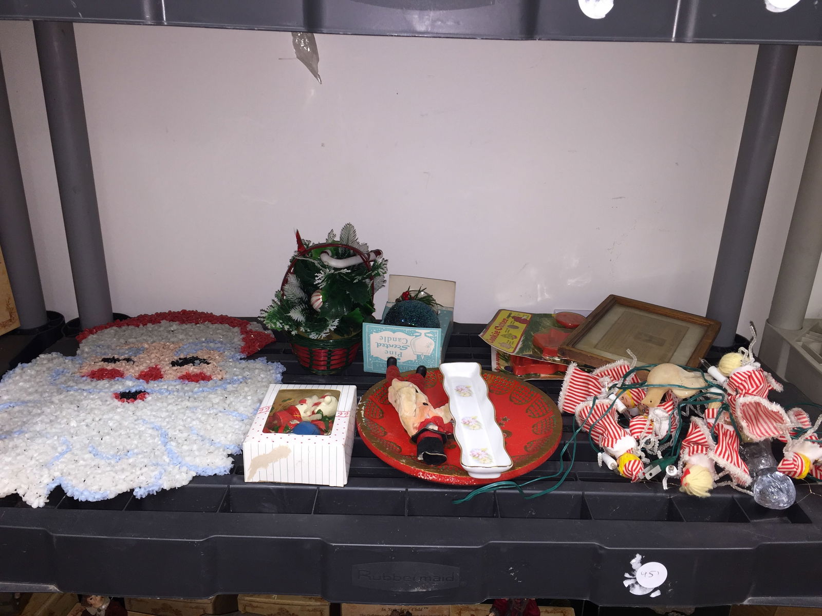 Vintage Christmas Decor (1 of 3)