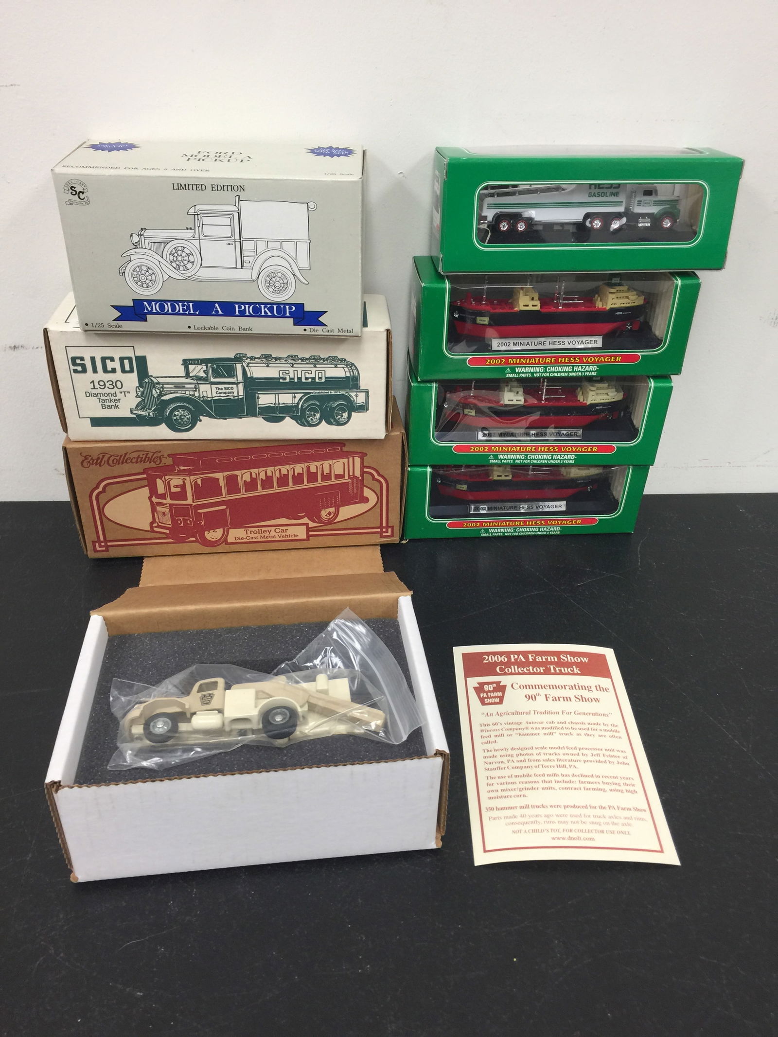 Hess Mini & Diecast (1 of 4)
