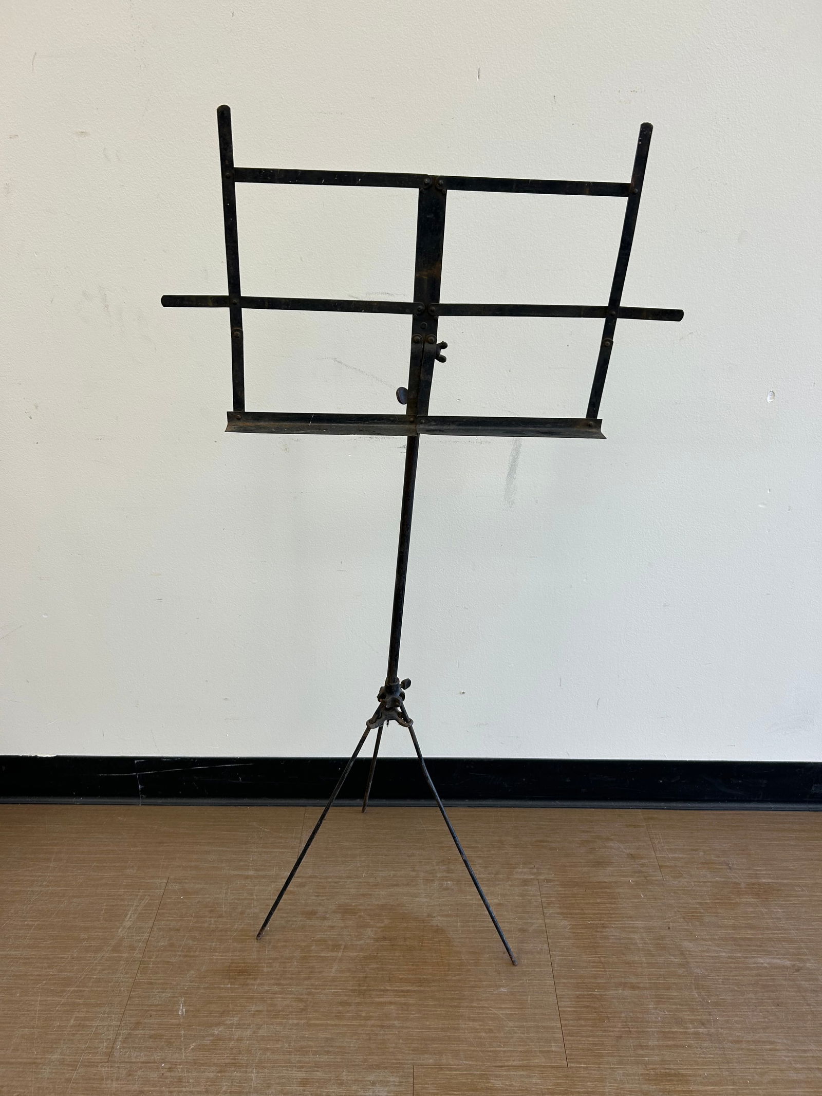 Early Wrought Iron Music Stand (1 of 4)
