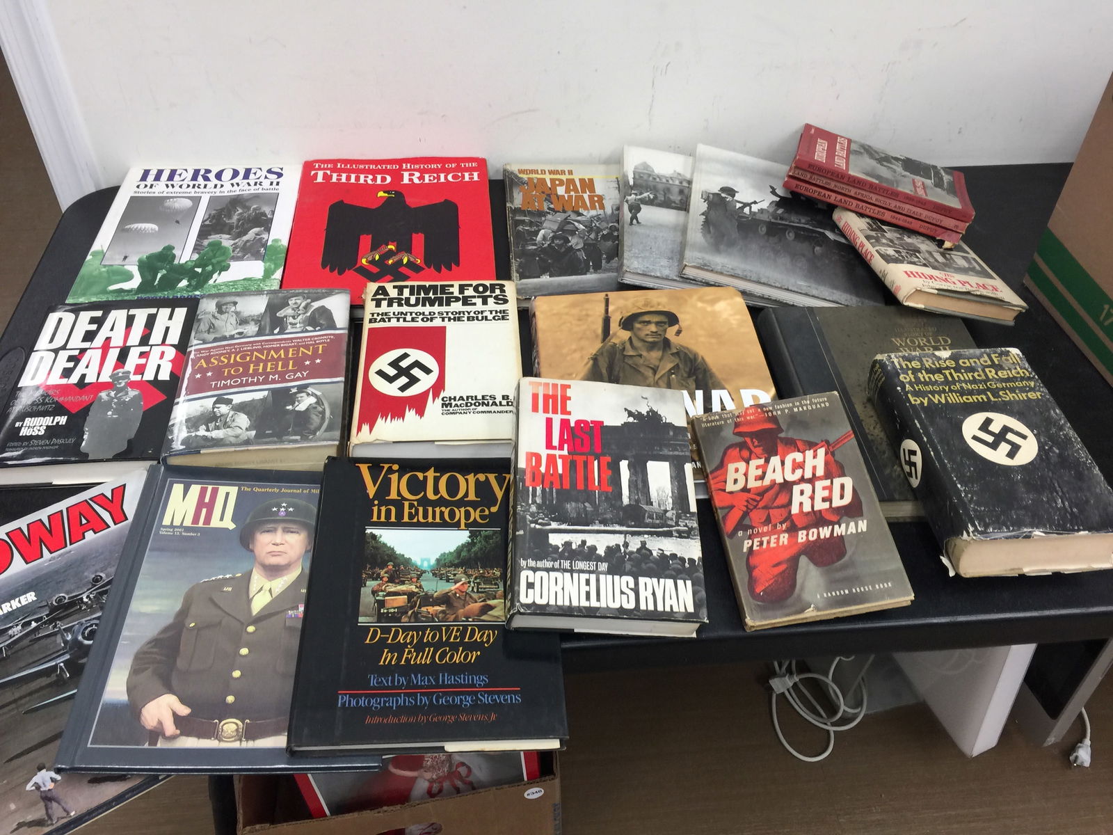 Vintage WWII Books: 20 total, largest is 12",