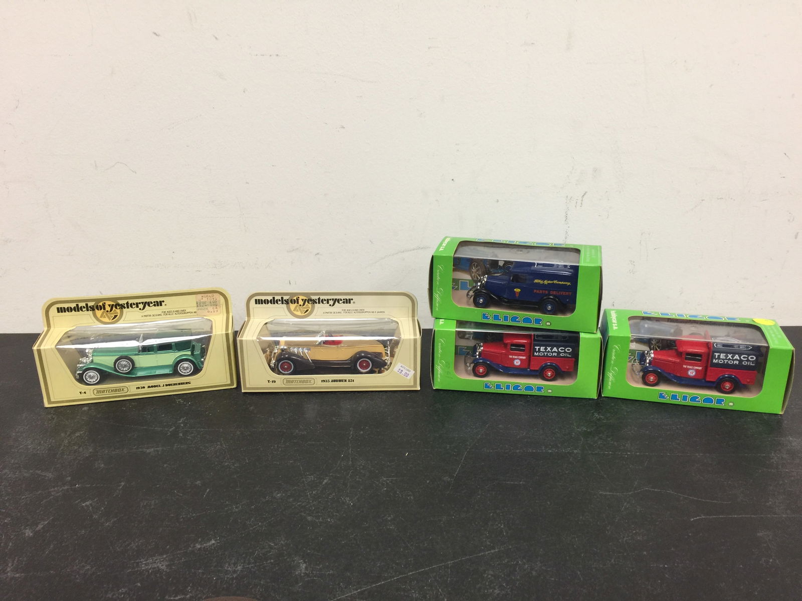 5 Diecast Vehicles (1 of 3)