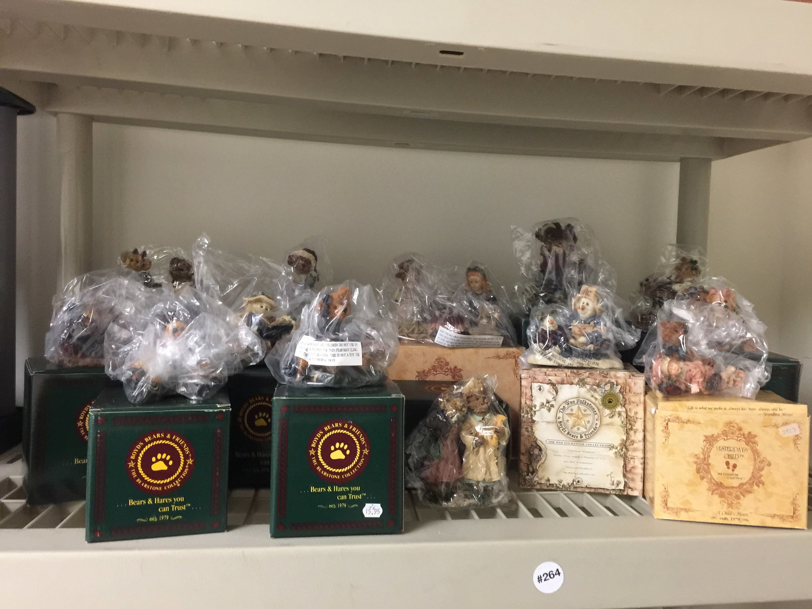 Boyds Resin Bears (1 of 3)