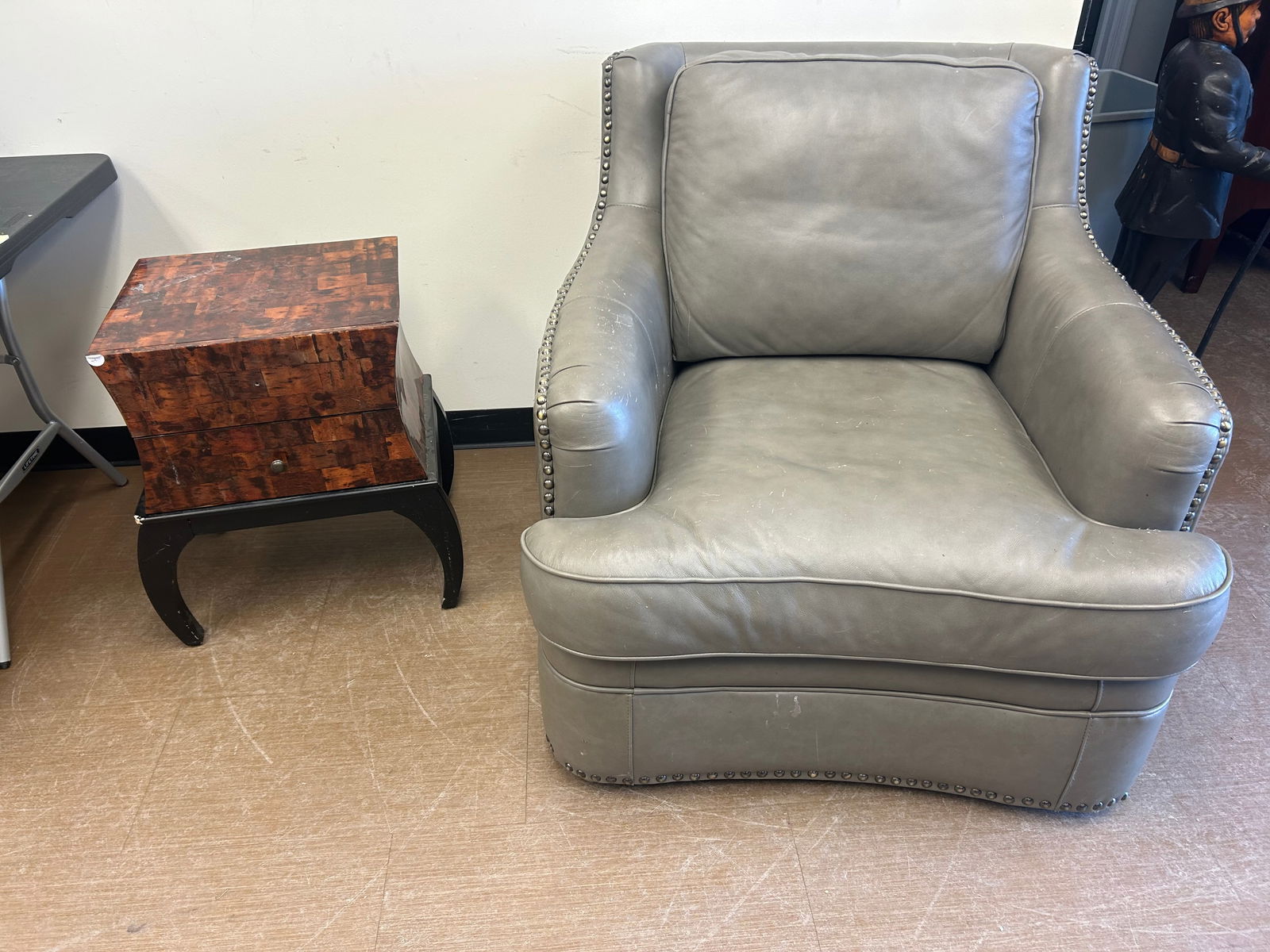 Chair and Stand (1 of 9)