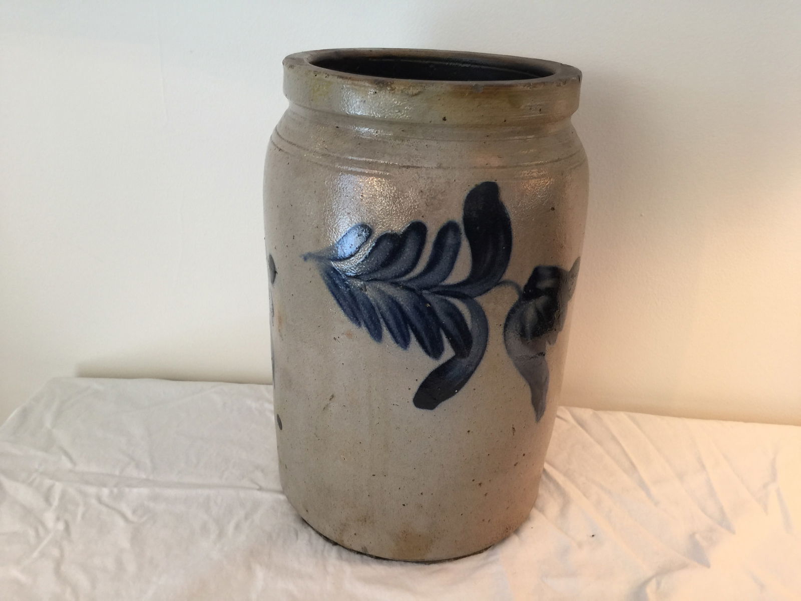 Stoneware Cobalt Decorated Crock (1 of 5)