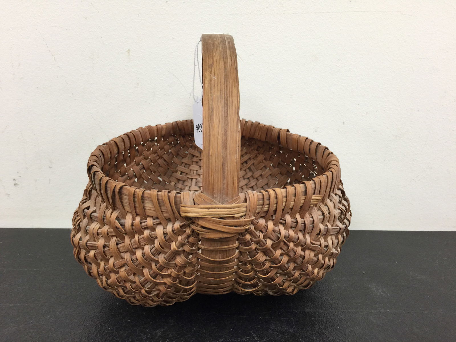 Splint Oak Buttocks Basket (1 of 4)